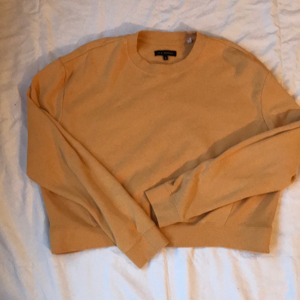 Yellow cropped crew neck
